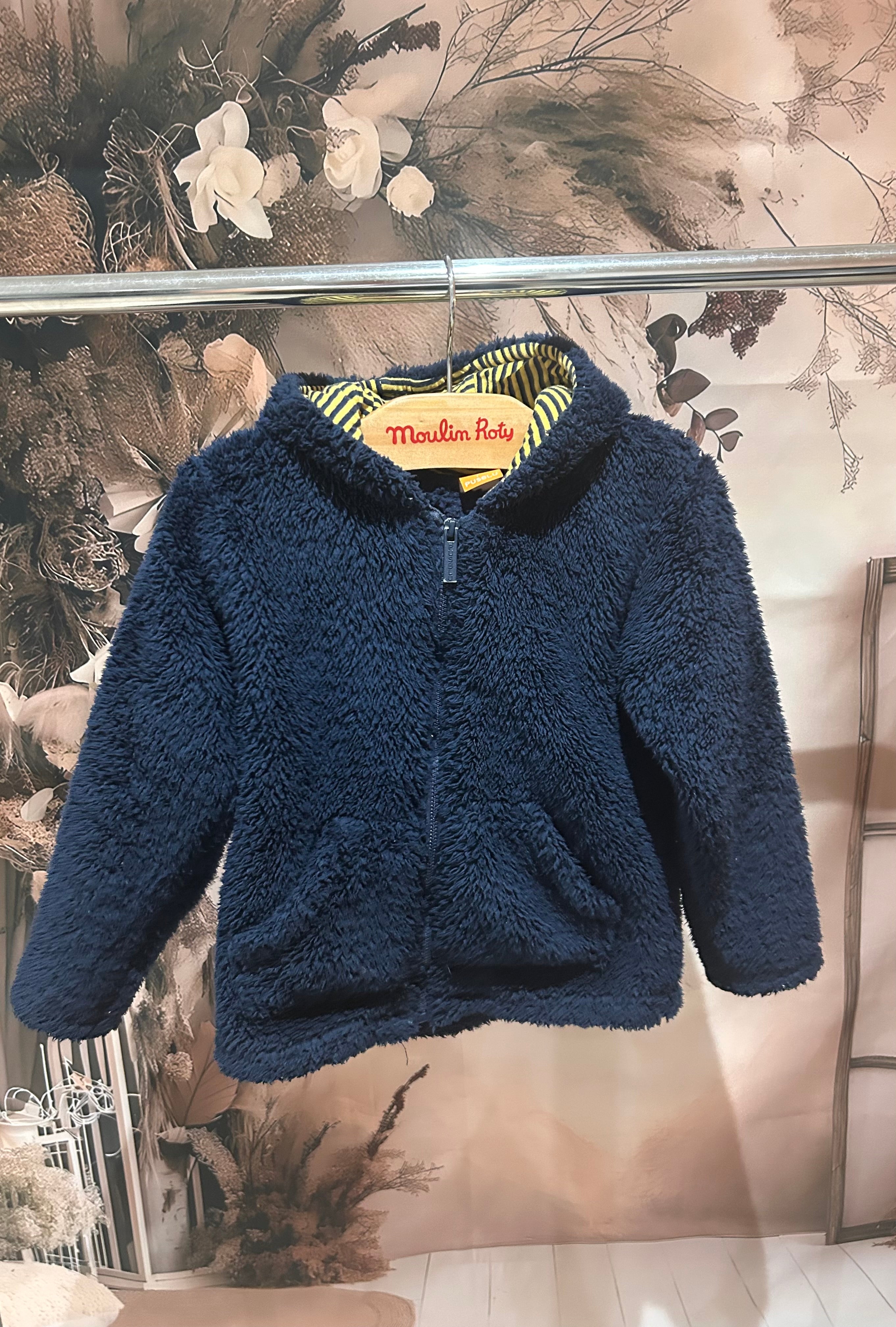 Gilet en fourrure ~ 36 mois